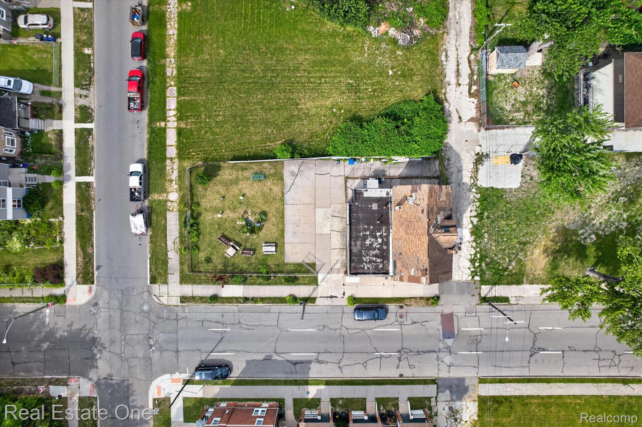 8415 Brush Street Property Photo 24