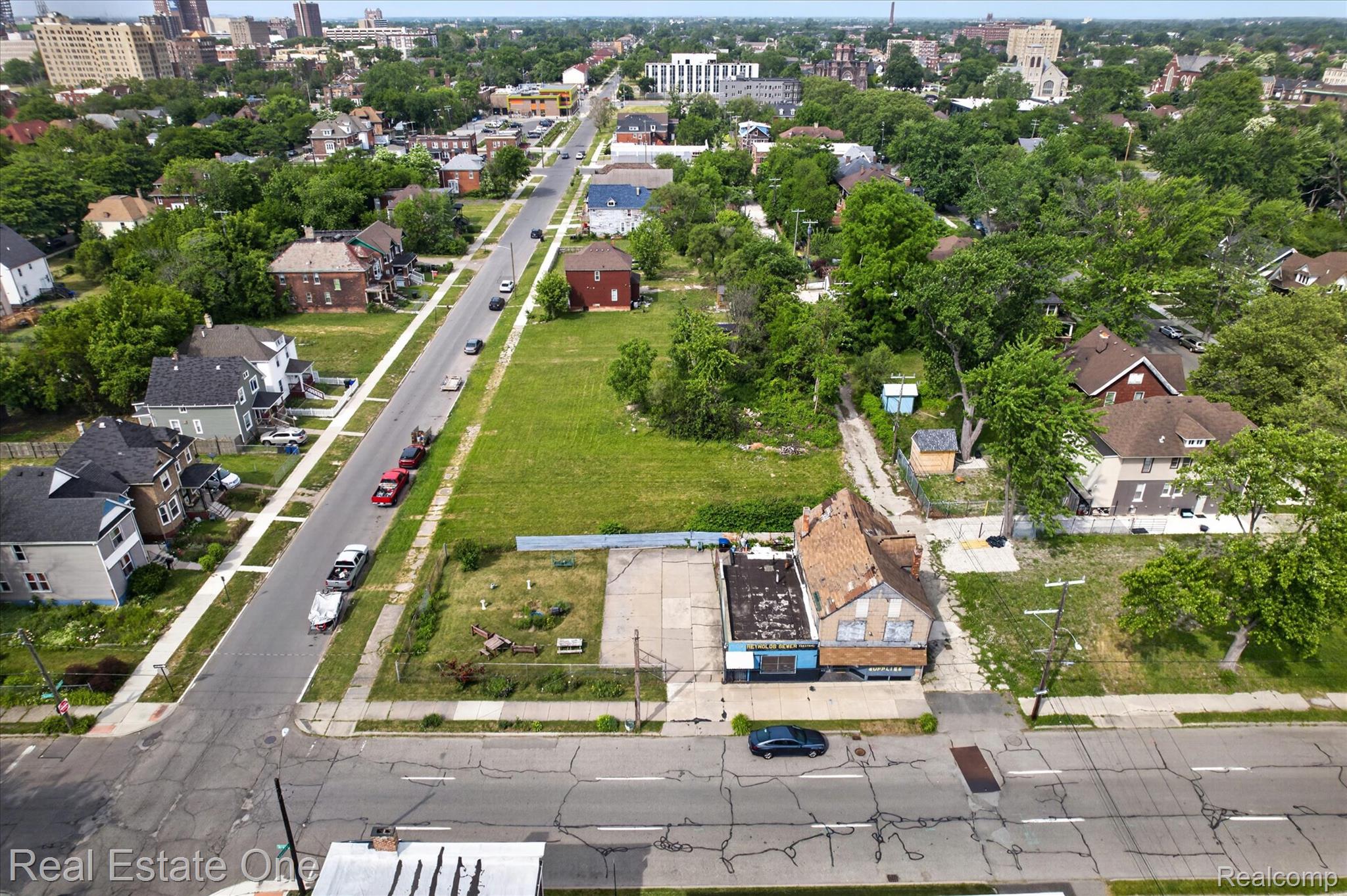 8415 Brush Street Property Photo 28