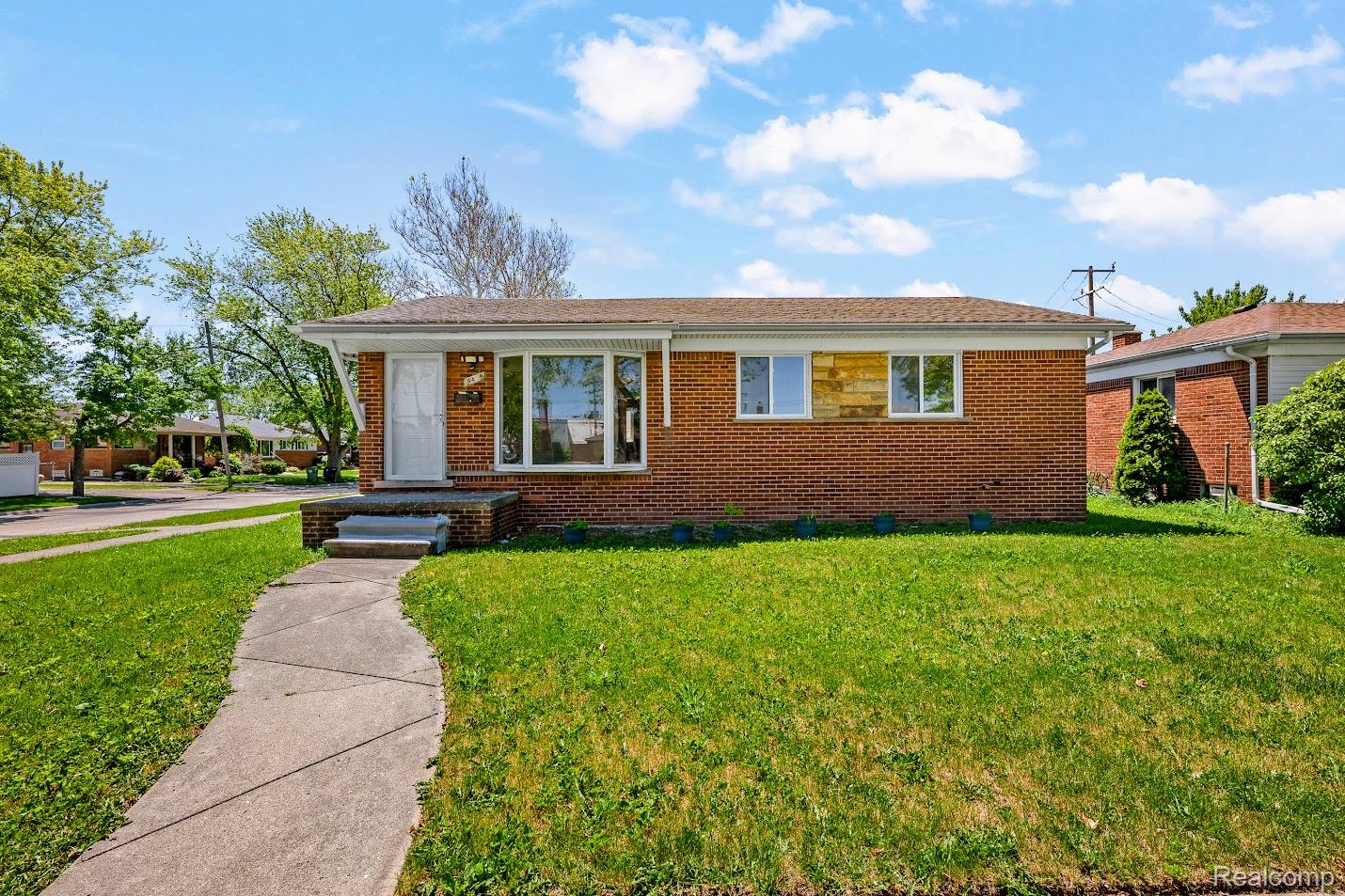 14459 Balsam Street Property Photo 1