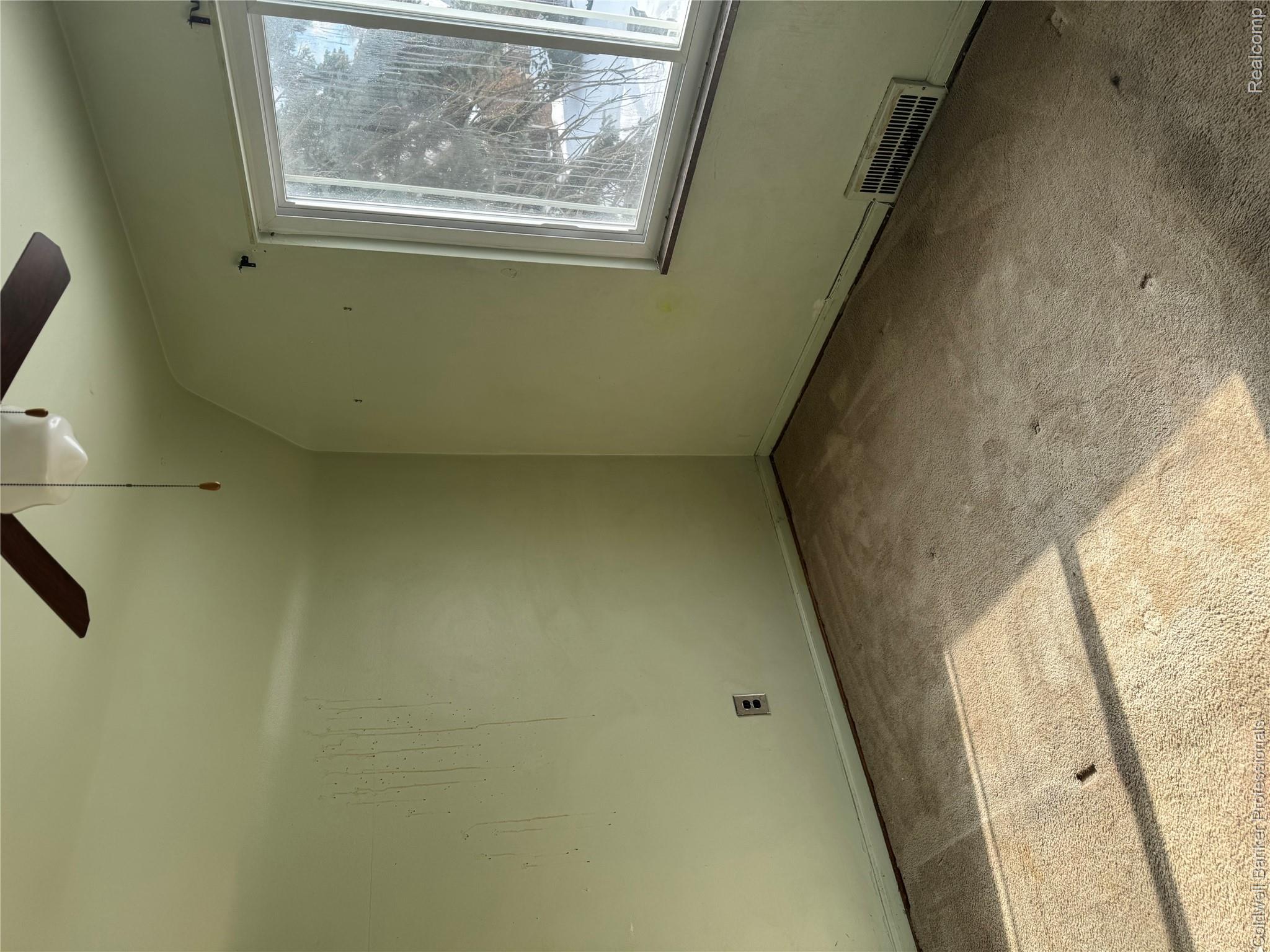 4046 Tyler Street Property Photo 6