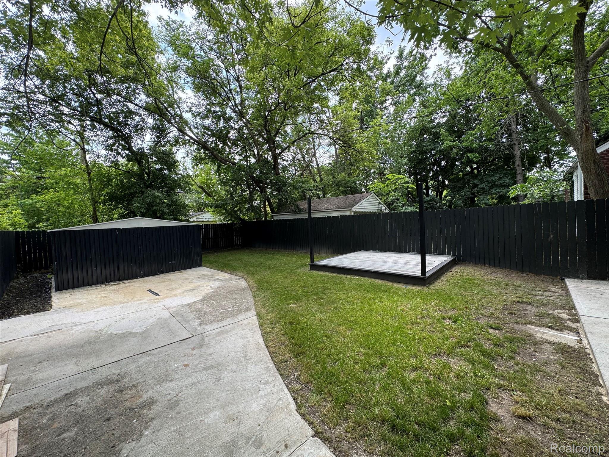 10822 Mckinney Street Property Photo 4