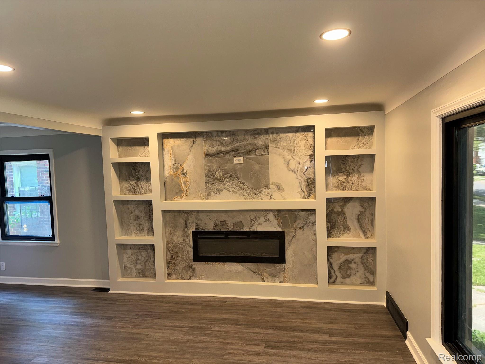 10822 Mckinney Street Property Photo 6