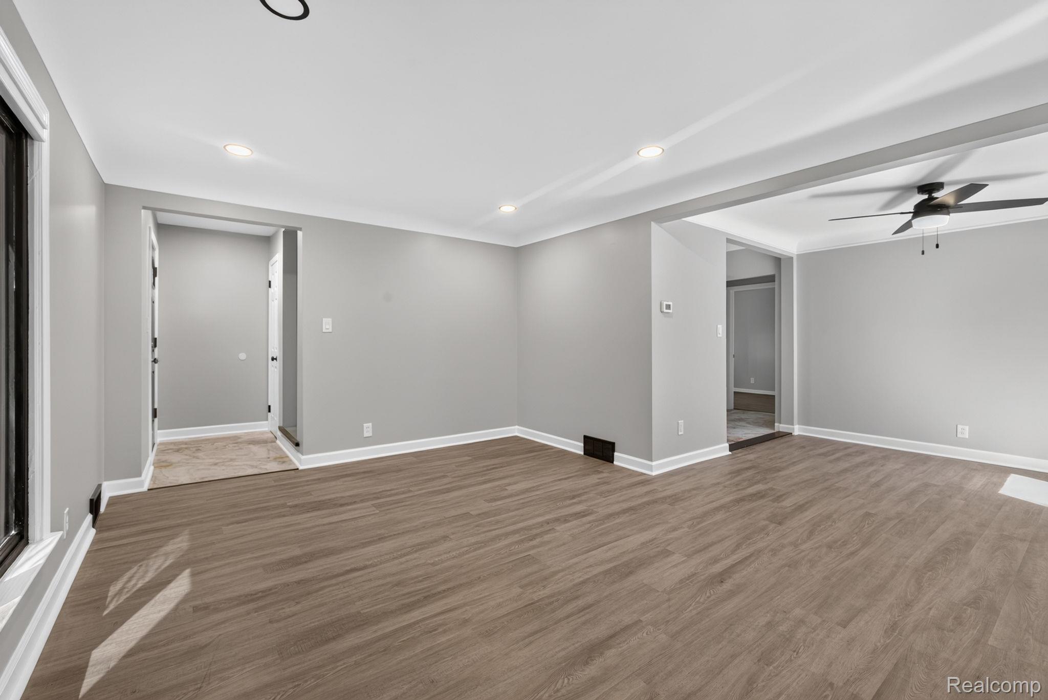 10822 Mckinney Street Property Photo 11