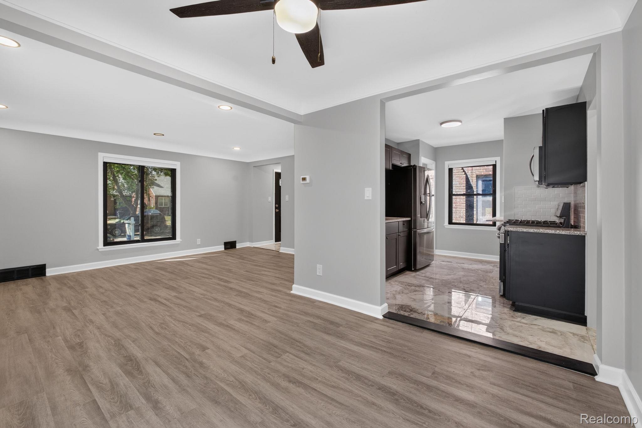 10822 Mckinney Street Property Photo 13