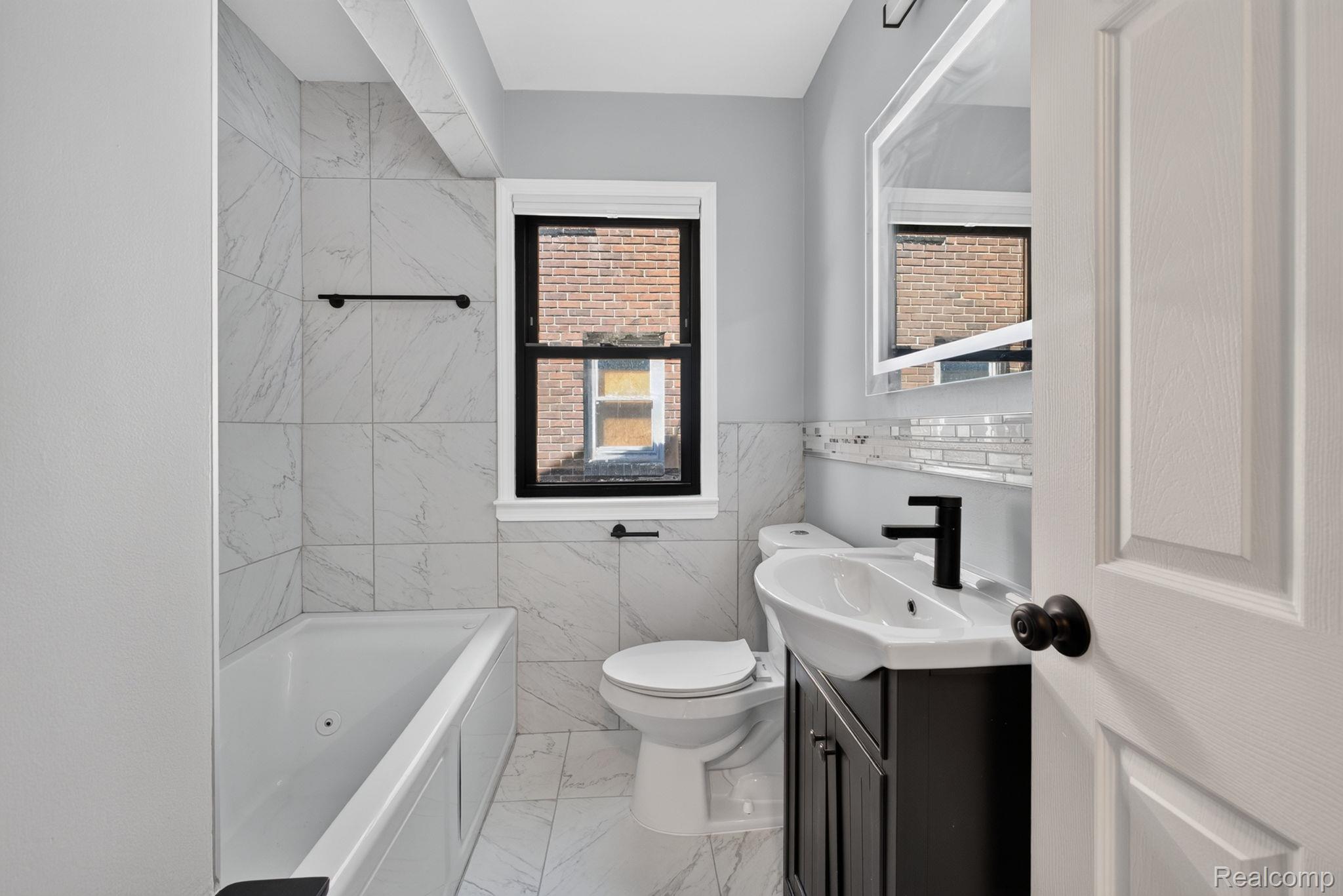 10822 Mckinney Street Property Photo 18