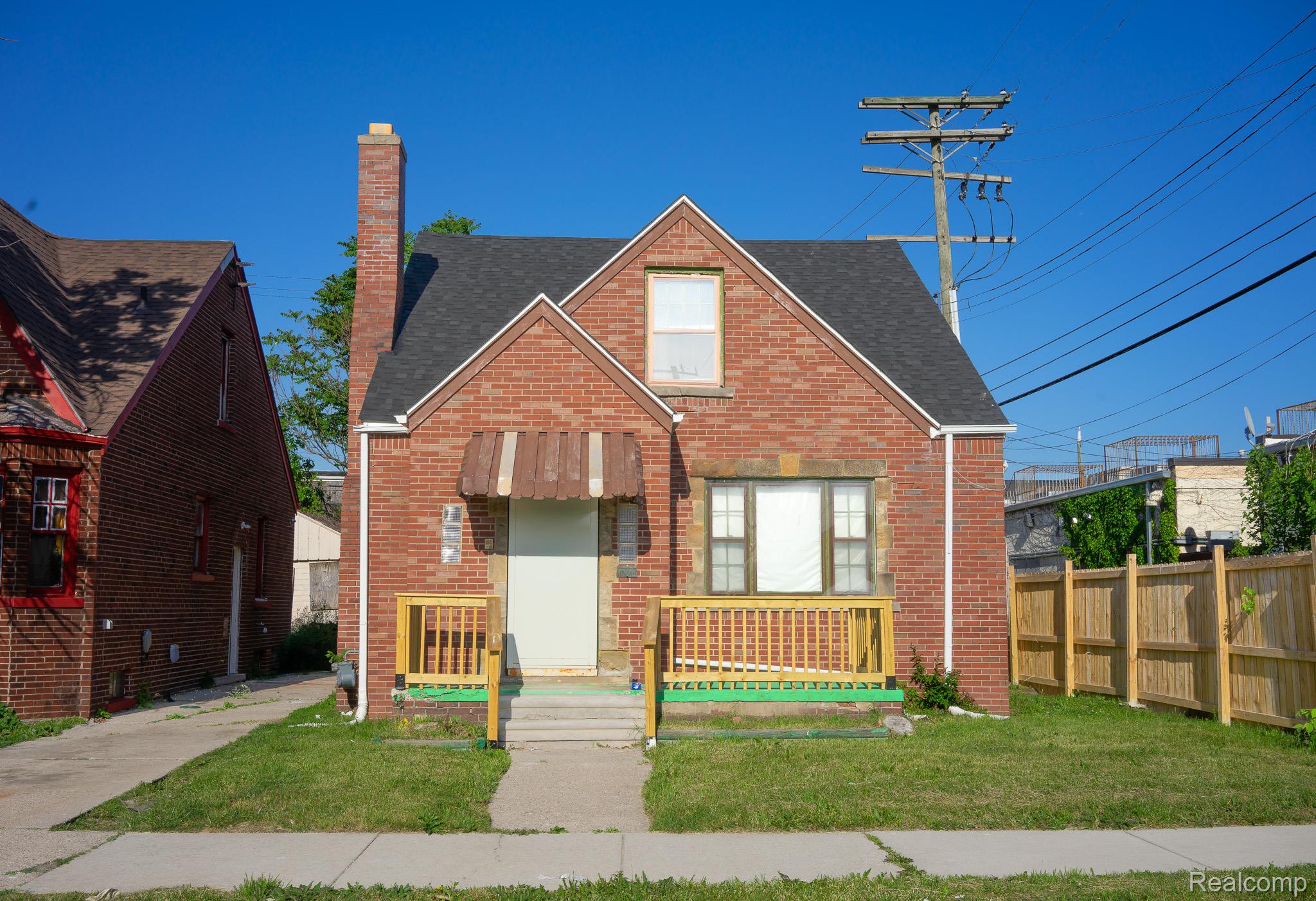 19126 STOTTER Street Property Photo 1