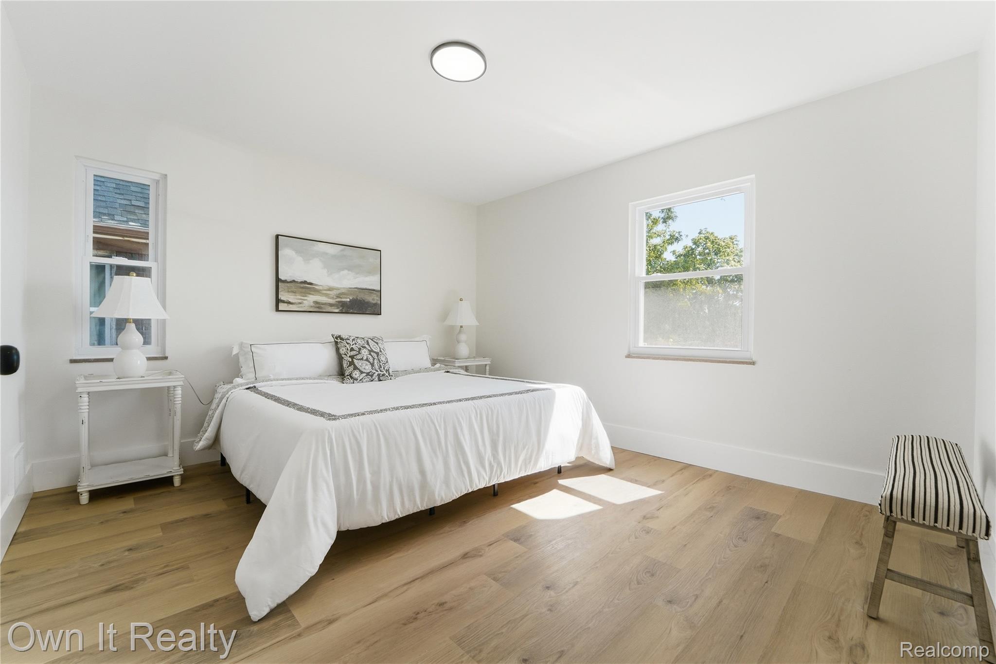 17127 Santa Barbara Drive Property Photo 17