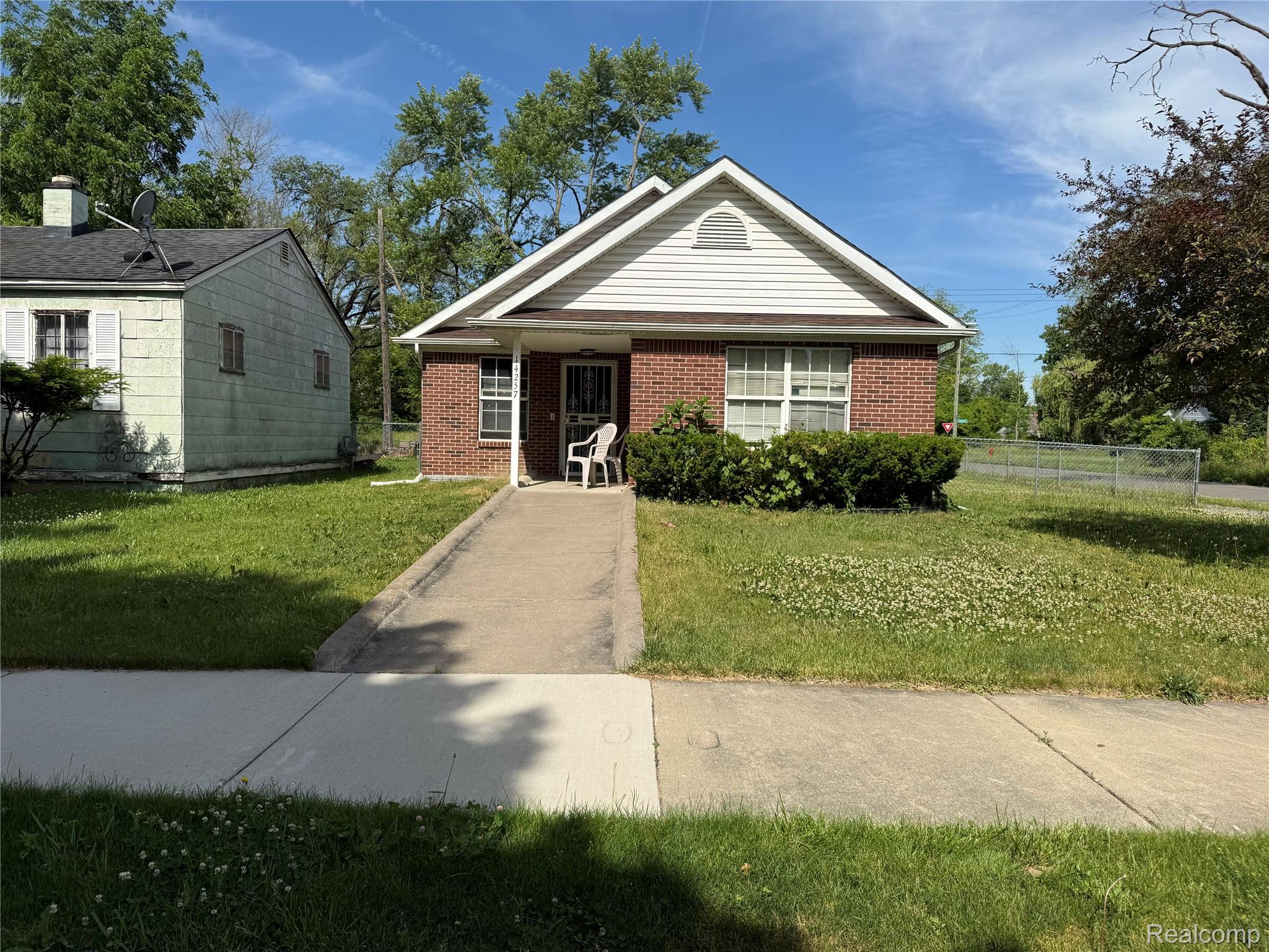 14257 Fielding Street Property Photo 1