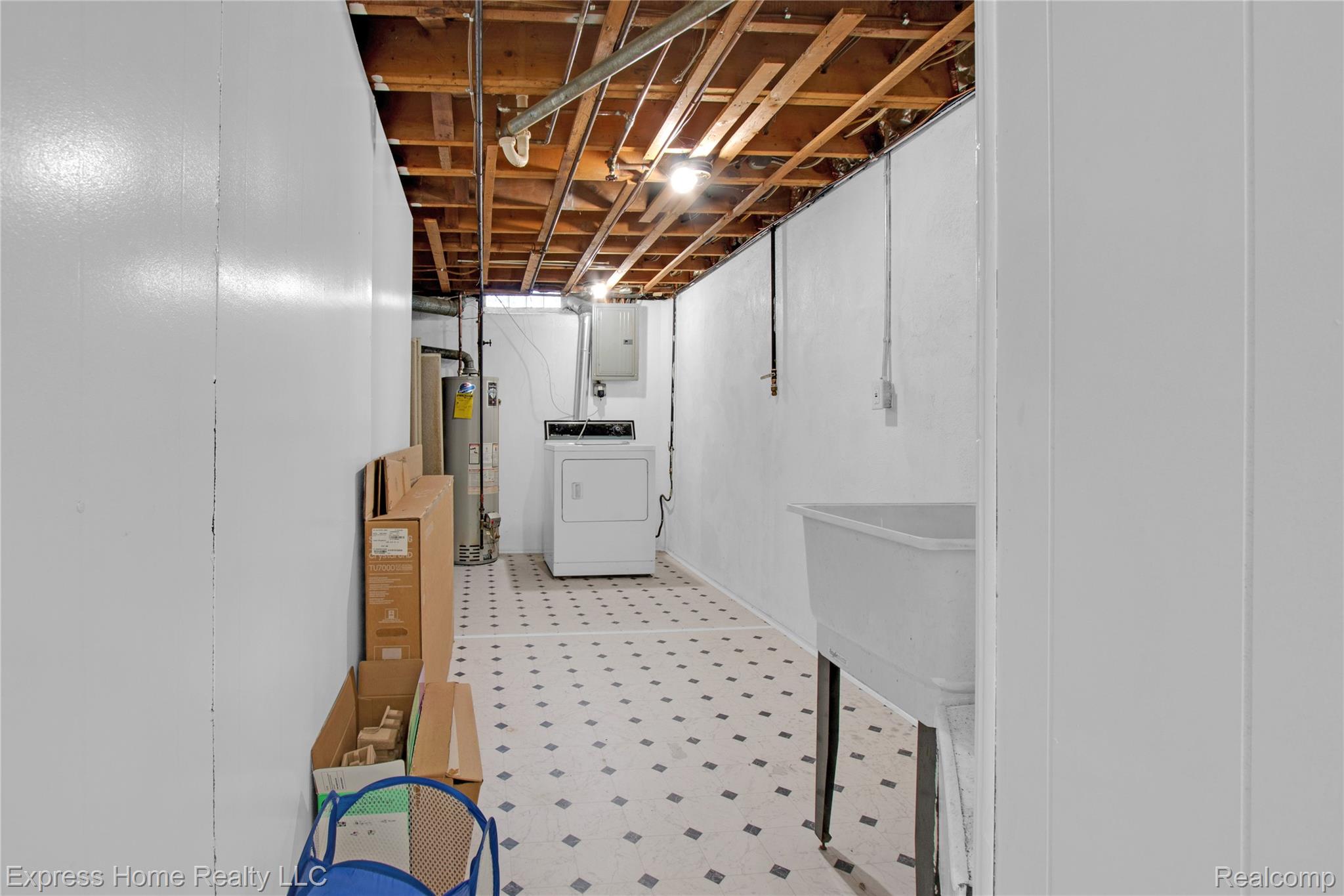 27374 Townsend Avenue Property Photo 14