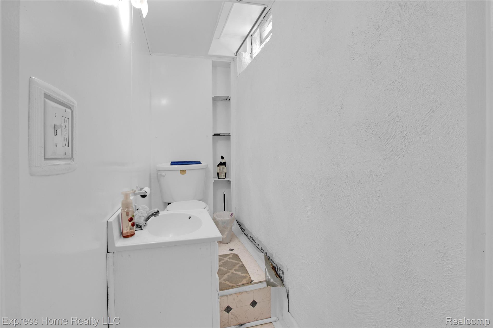 27374 Townsend Avenue Property Photo 15