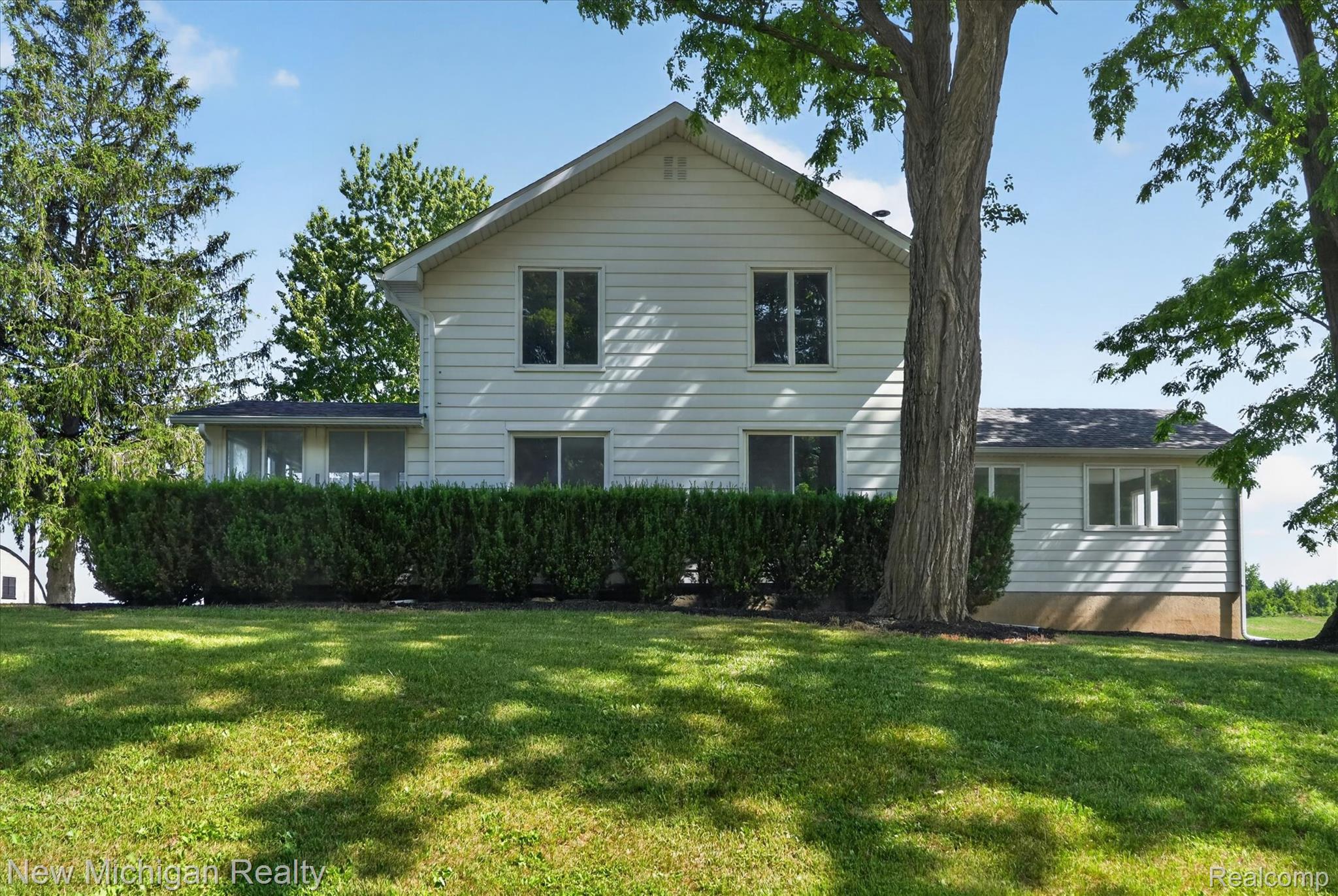 11374 Lahring Road Property Photo 4