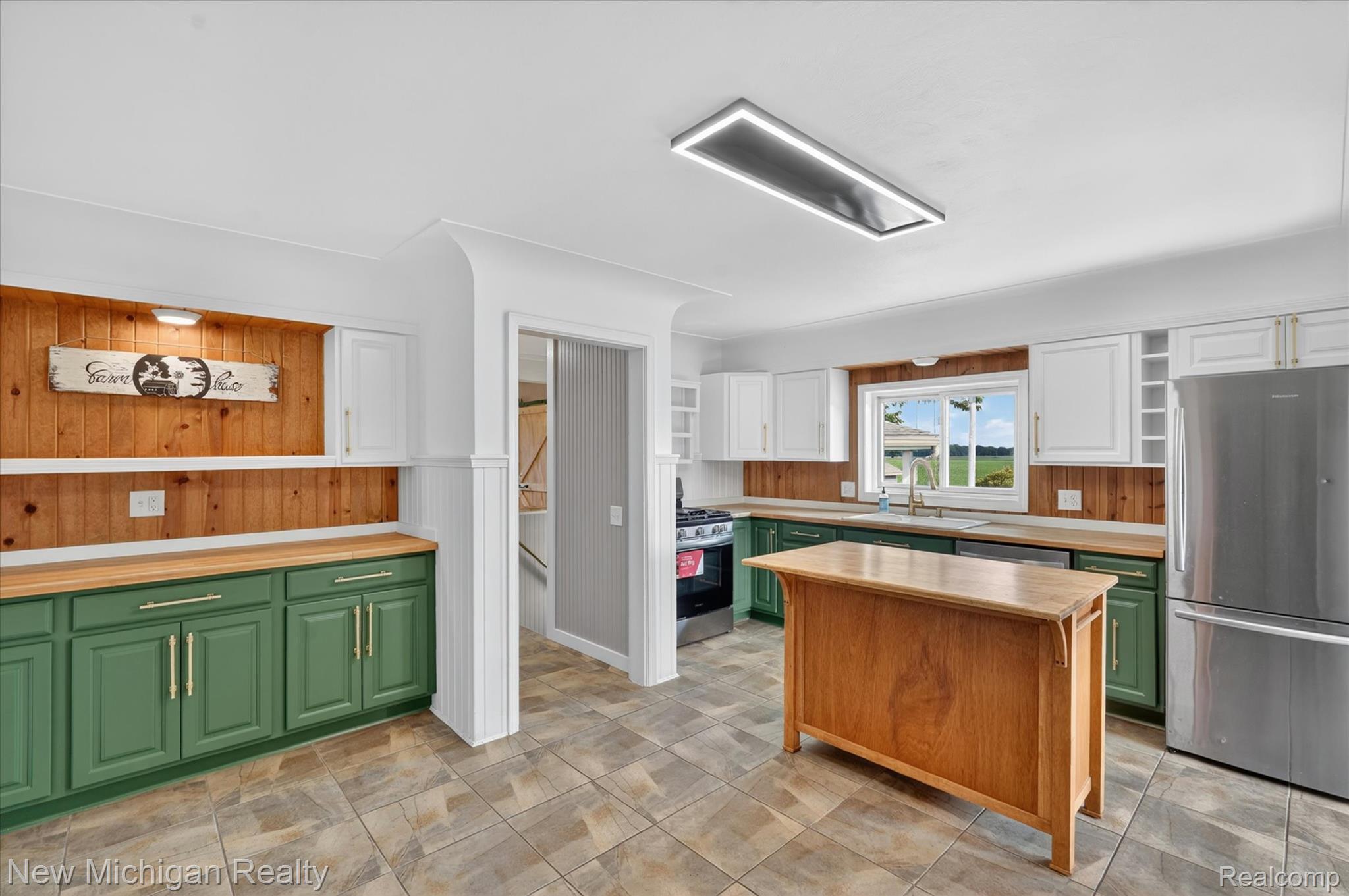 11374 Lahring Road Property Photo 15