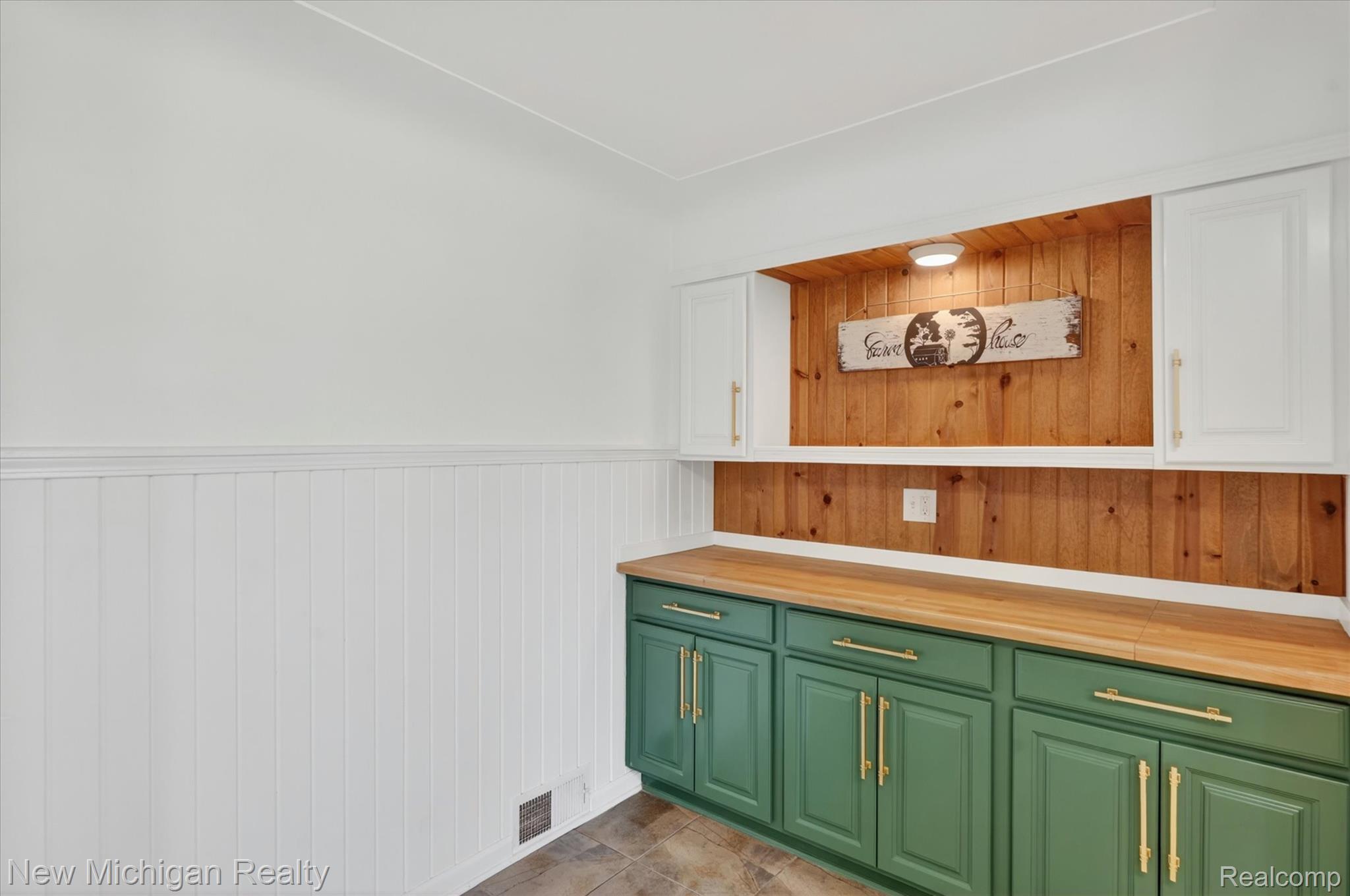 11374 Lahring Road Property Photo 18