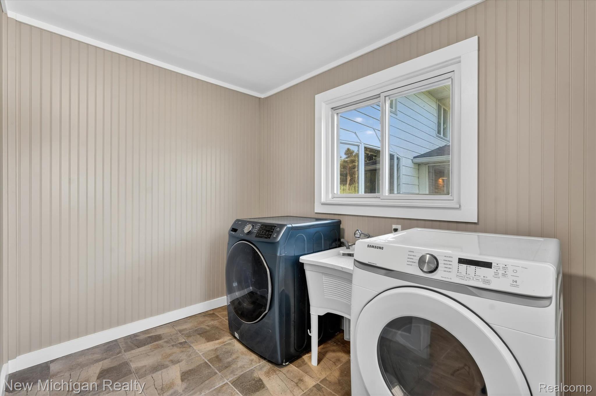 11374 Lahring Road Property Photo 28