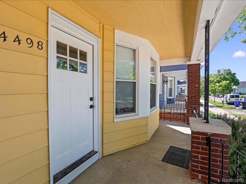 4498 Fischer Street Property Photo 5