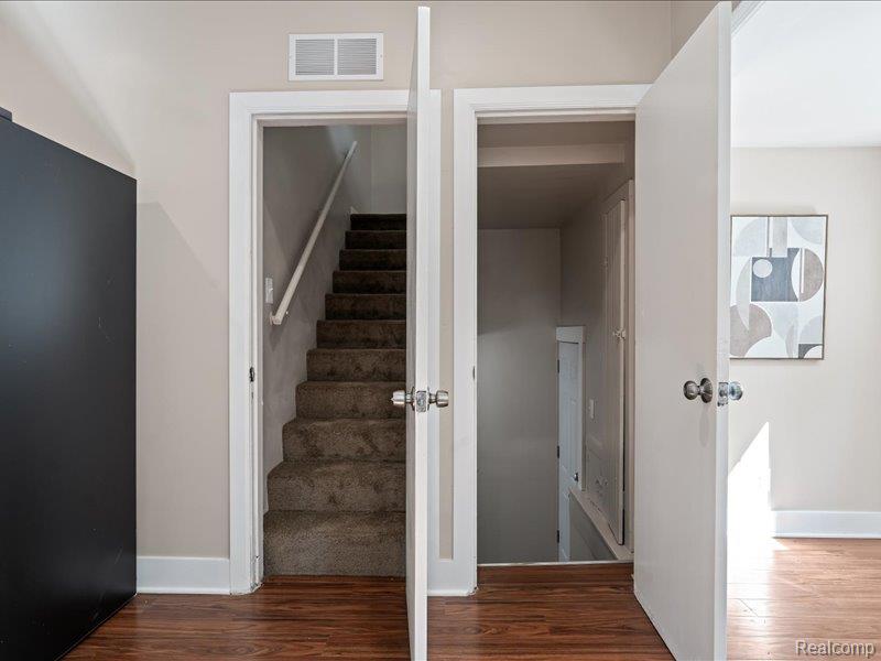 4498 Fischer Street Property Photo 23