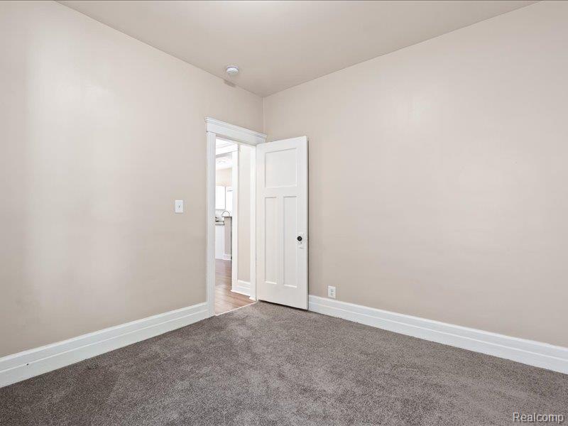 4498 Fischer Street Property Photo 29