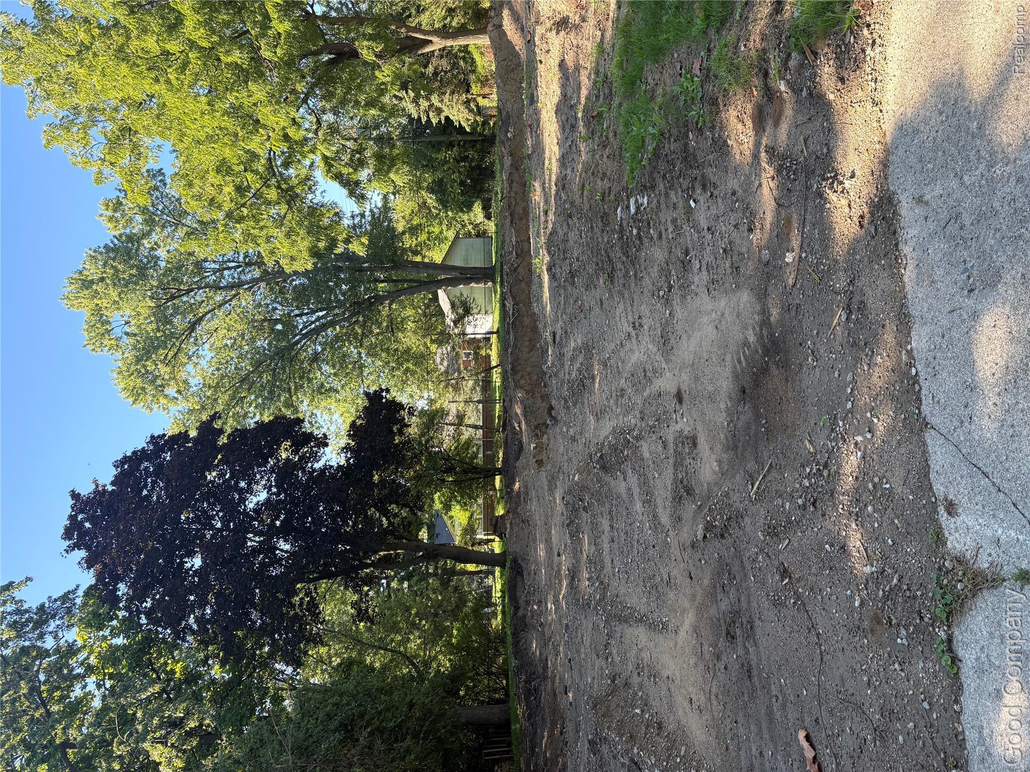 1411 Cedarhill Drive Property Photo 2