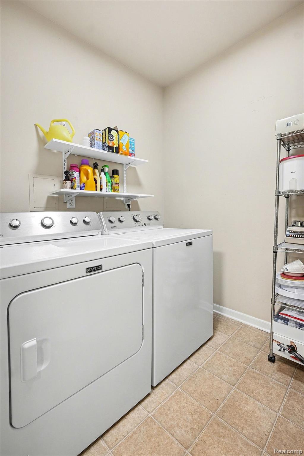 2104 Country Club Drive Property Photo 21
