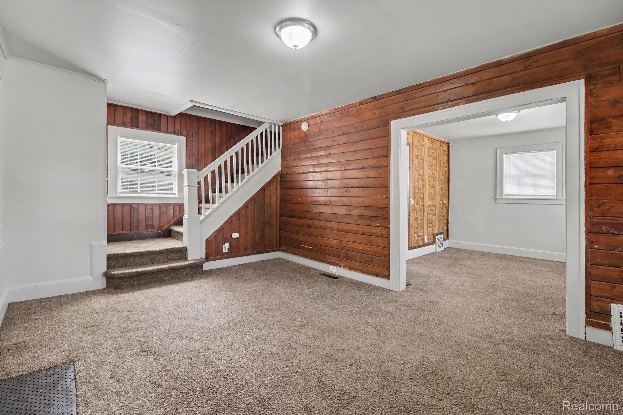 680 N Perry Street Property Photo 5