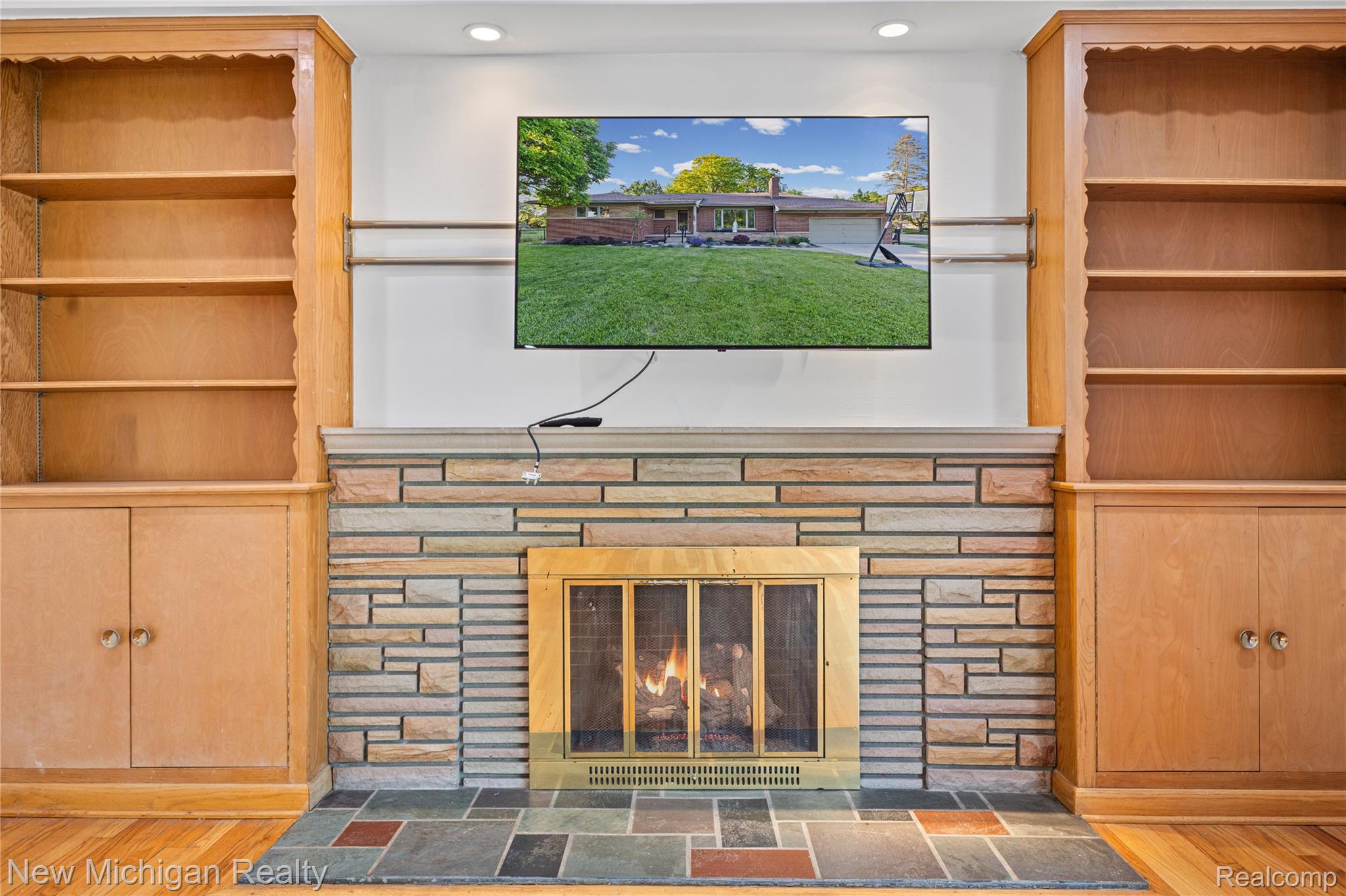 8359 Chicago Road Property Photo 10