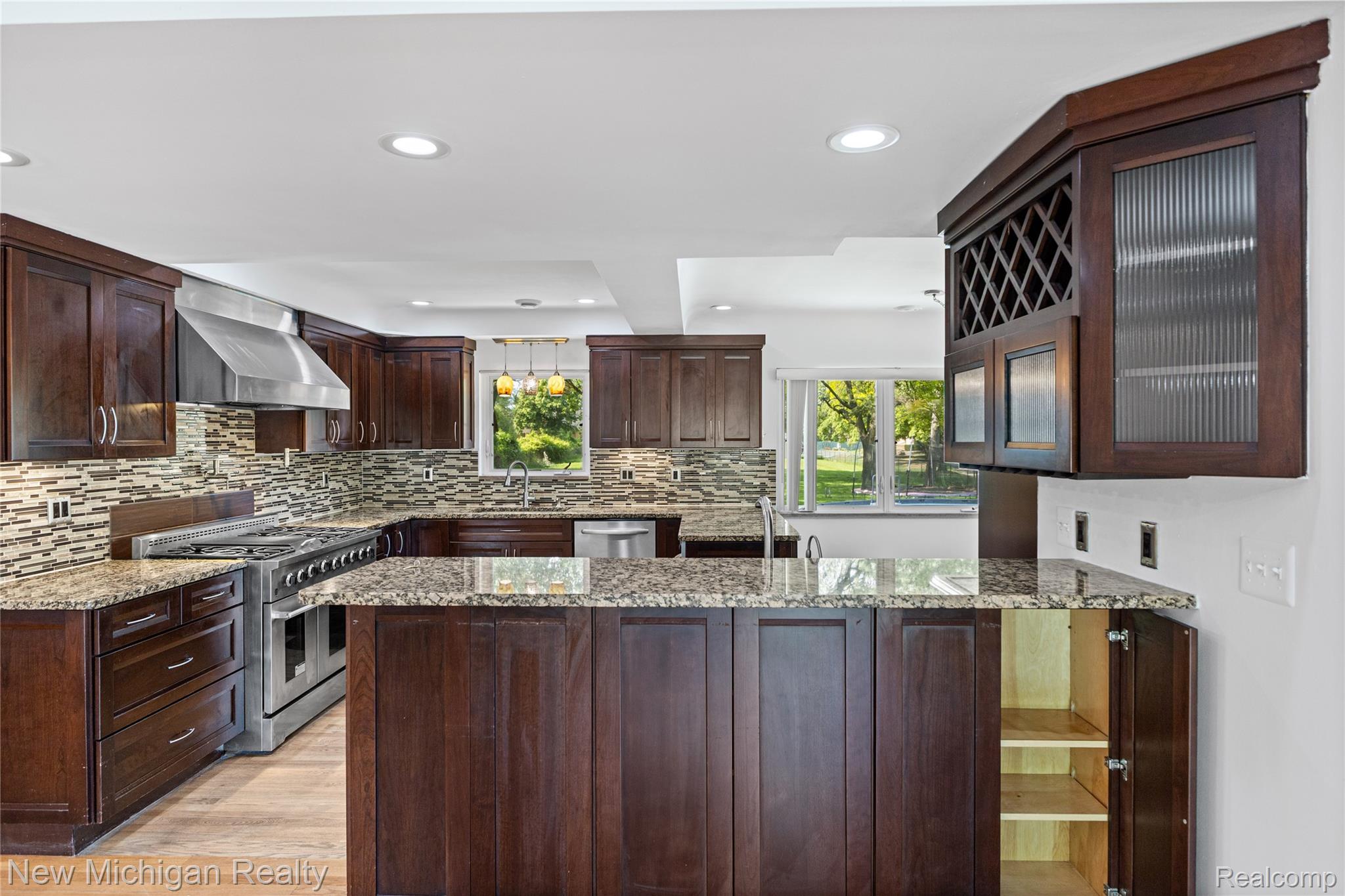 8359 Chicago Road Property Photo 11
