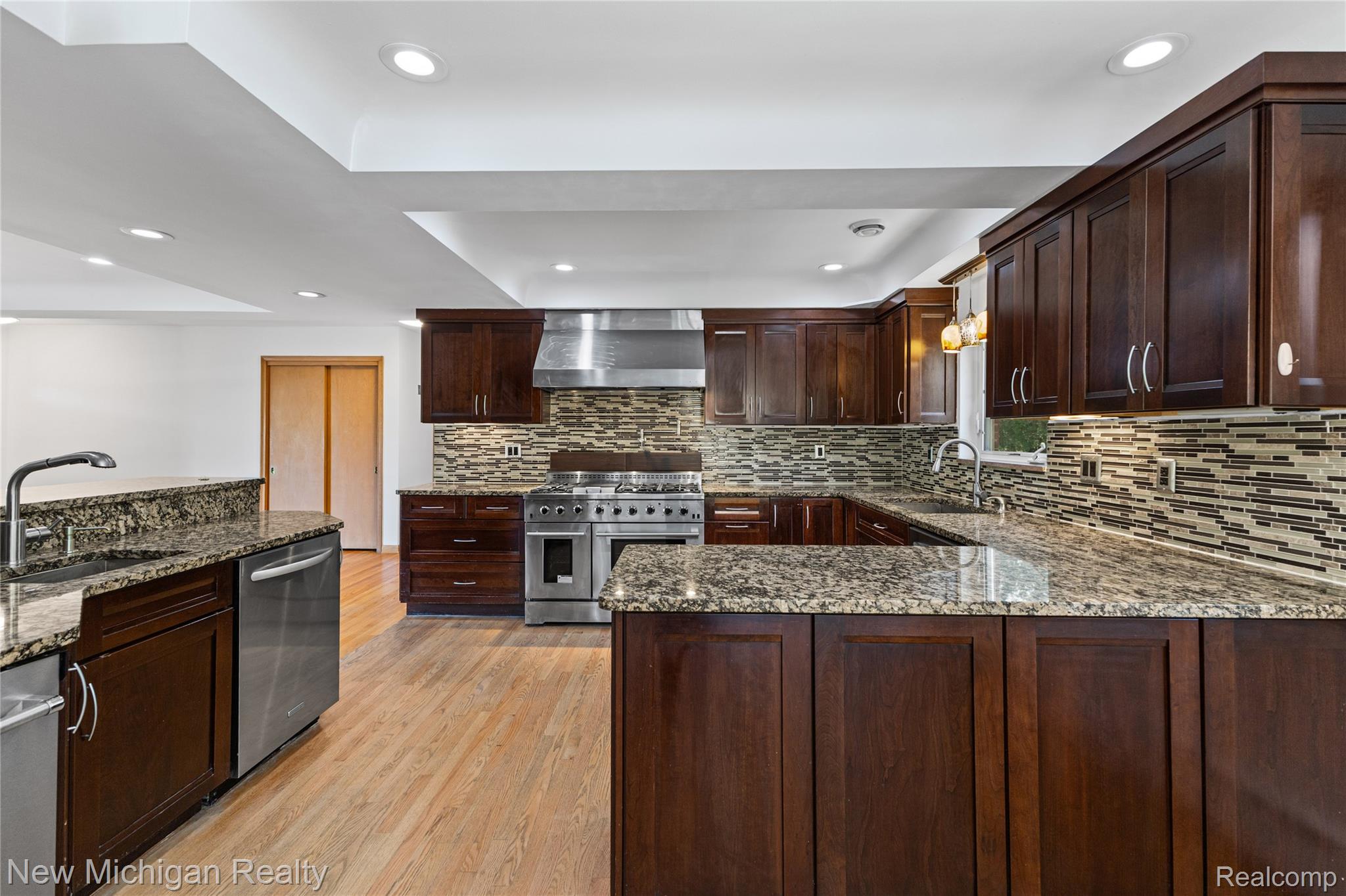 8359 Chicago Road Property Photo 17