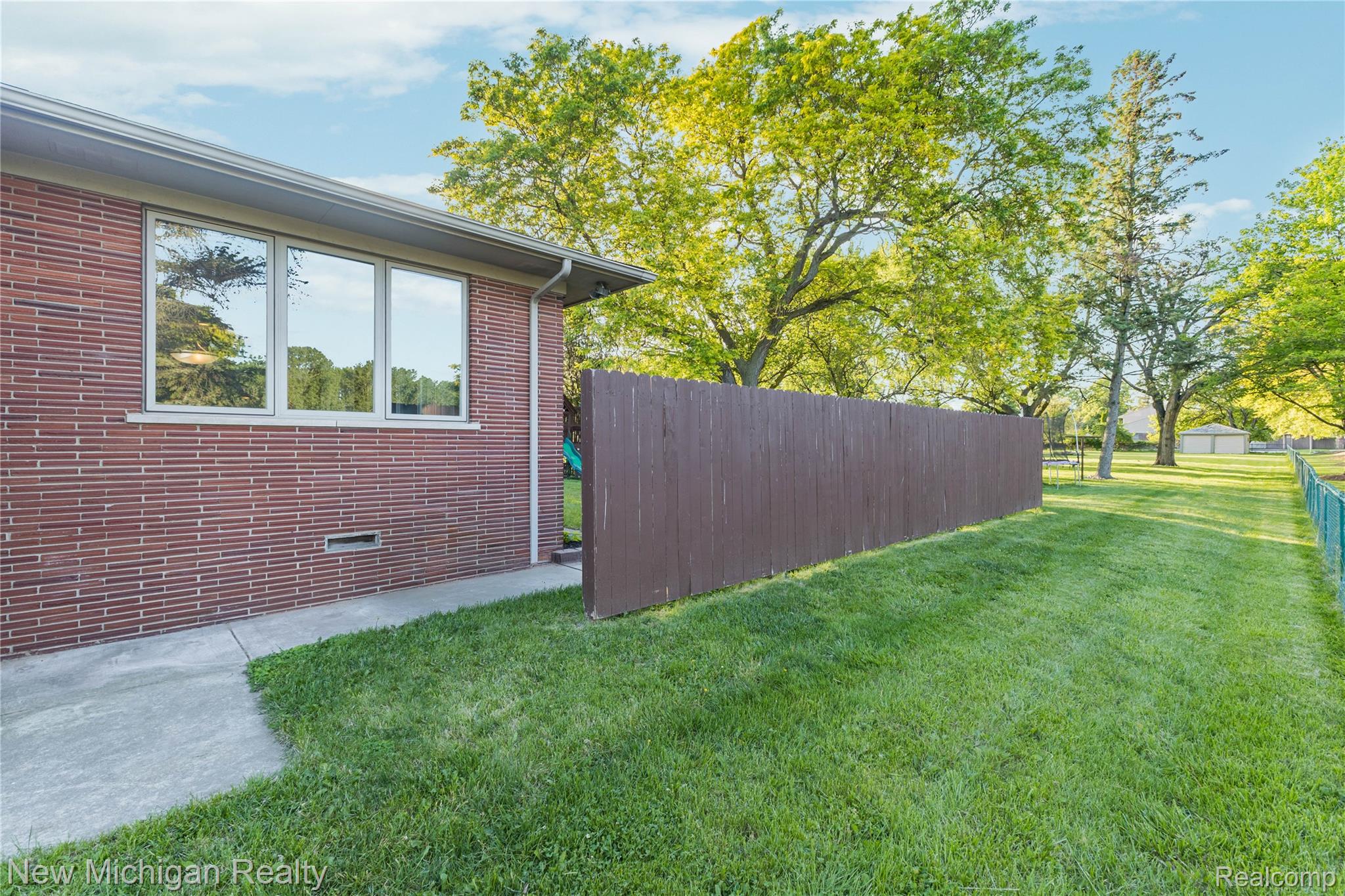 8359 Chicago Road Property Photo 51