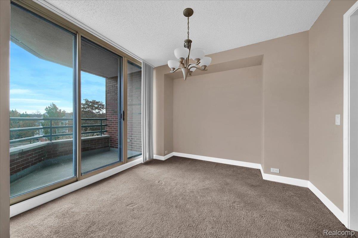 3320 Spinnaker Lane 3a Property Photo 15