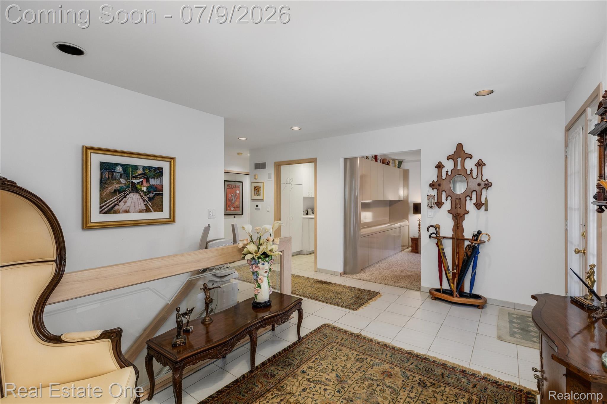 6273 Celeste Road Property Photo 4