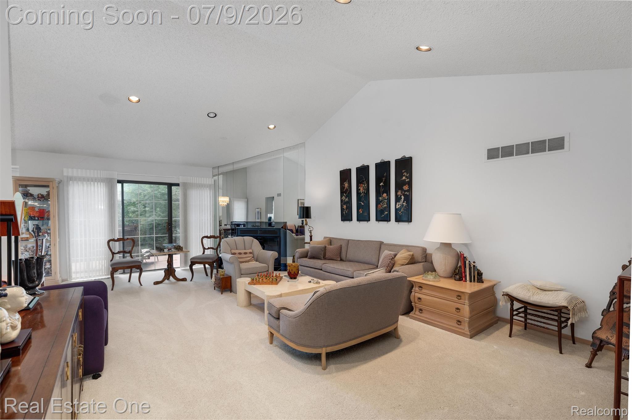 6273 Celeste Road Property Photo 6