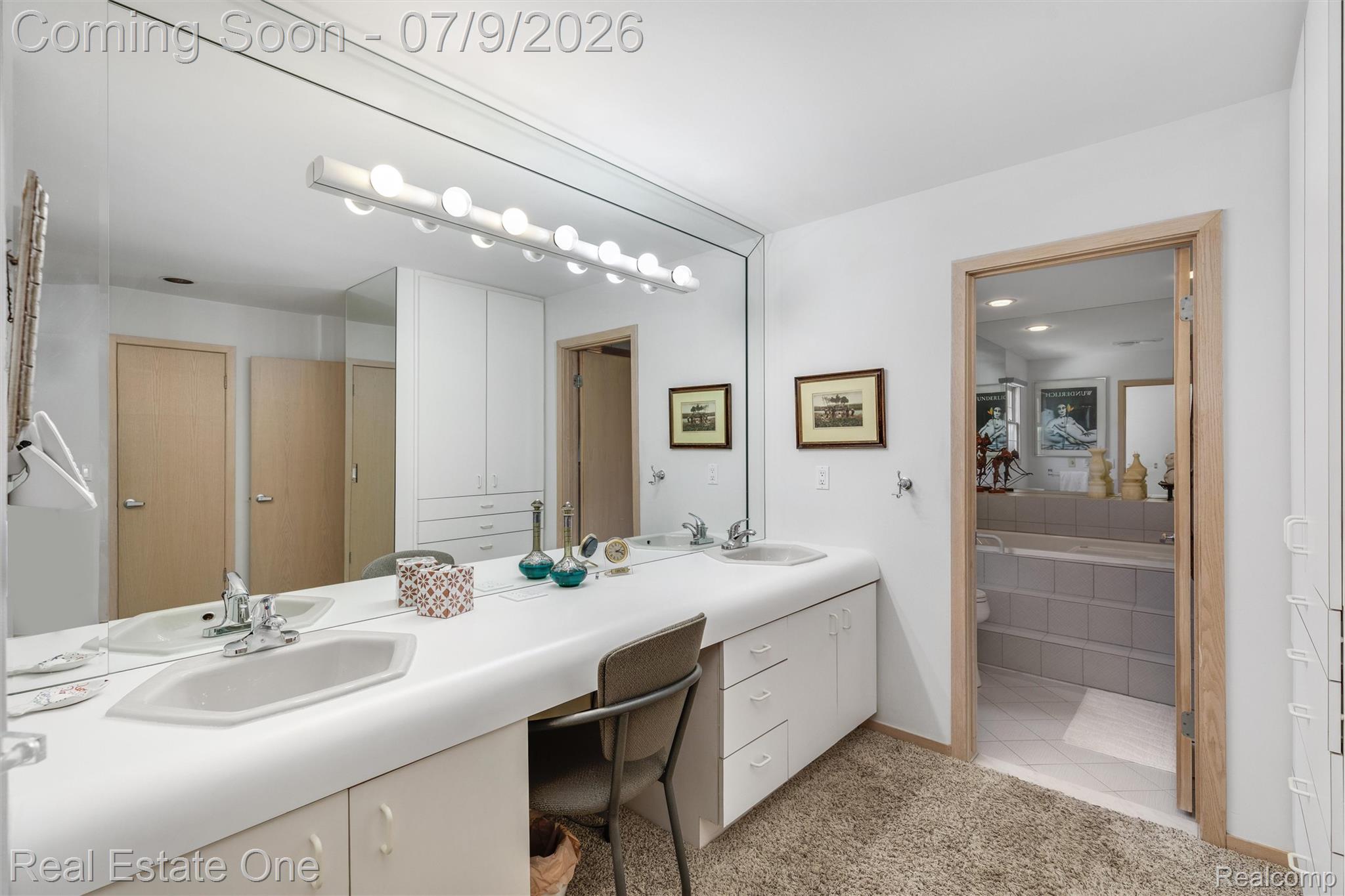 6273 Celeste Road Property Photo 21