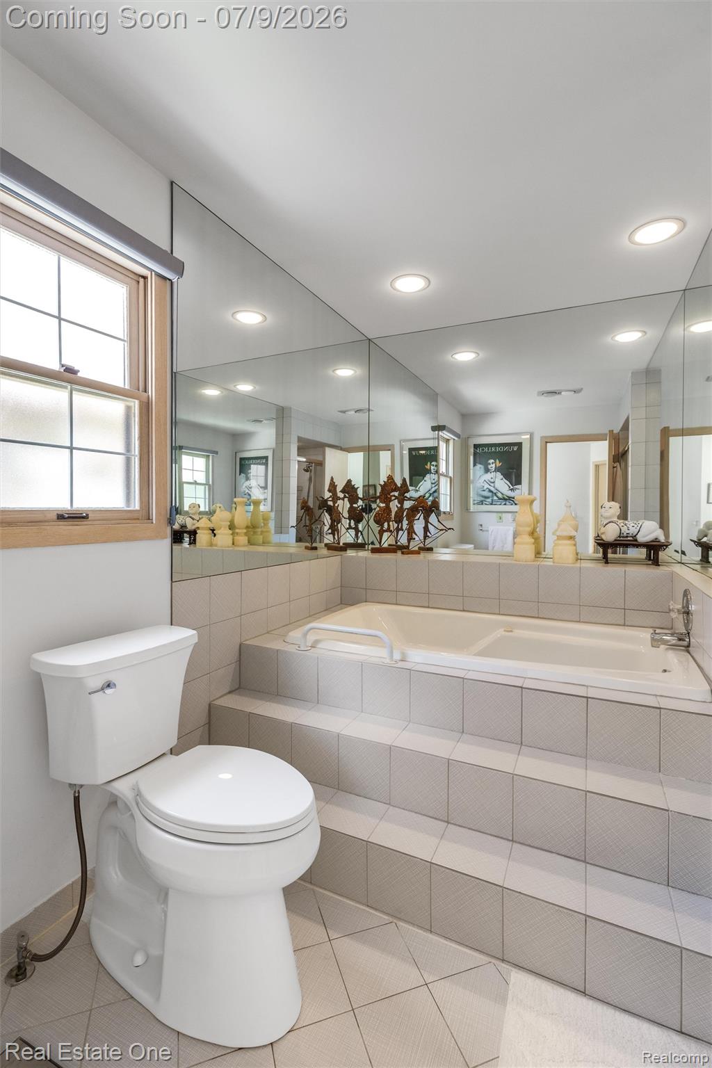 6273 Celeste Road Property Photo 23