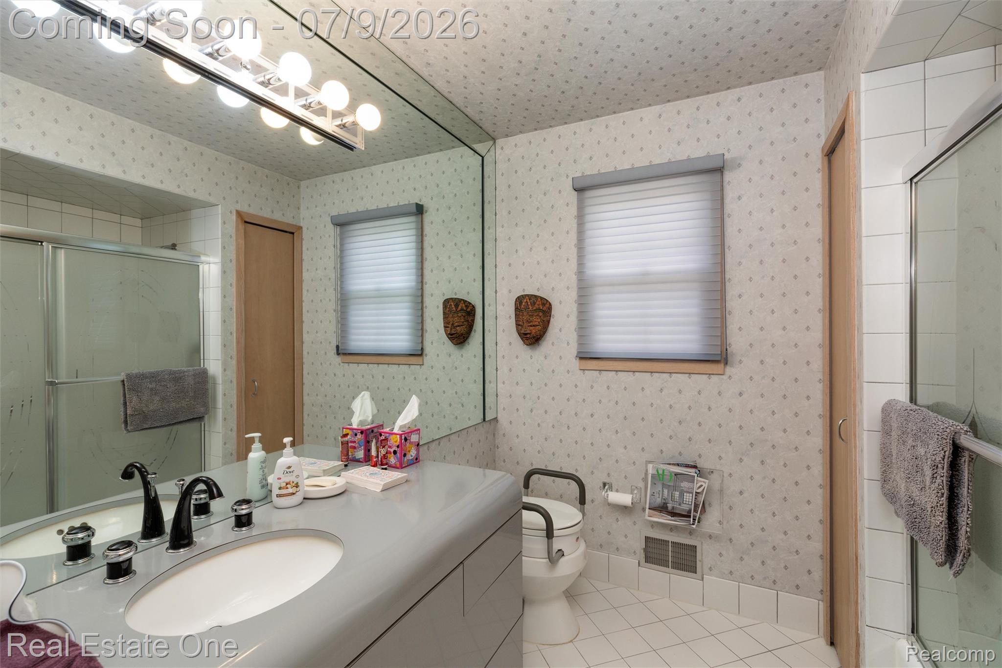 6273 Celeste Road Property Photo 27