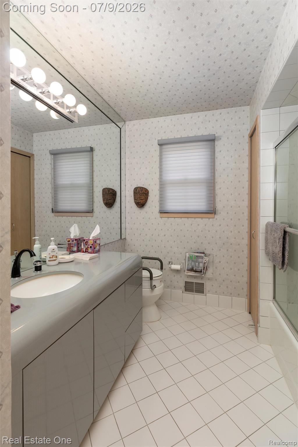 6273 Celeste Road Property Photo 28