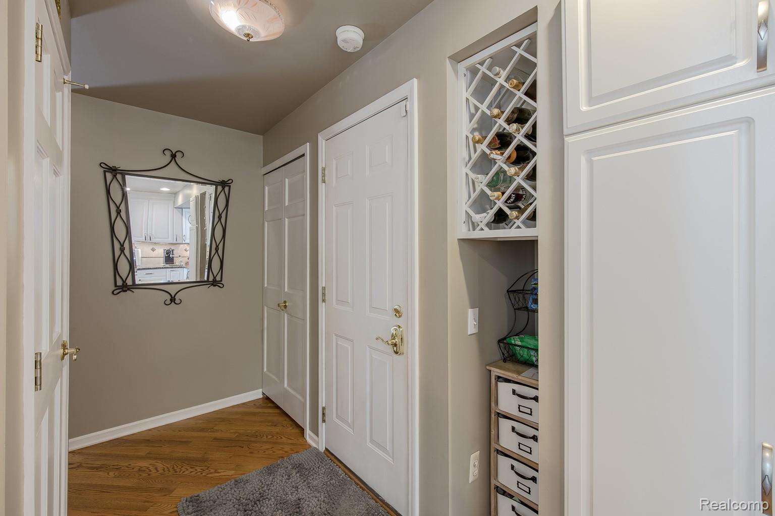 4780 Hillcrest Drive Property Photo 20