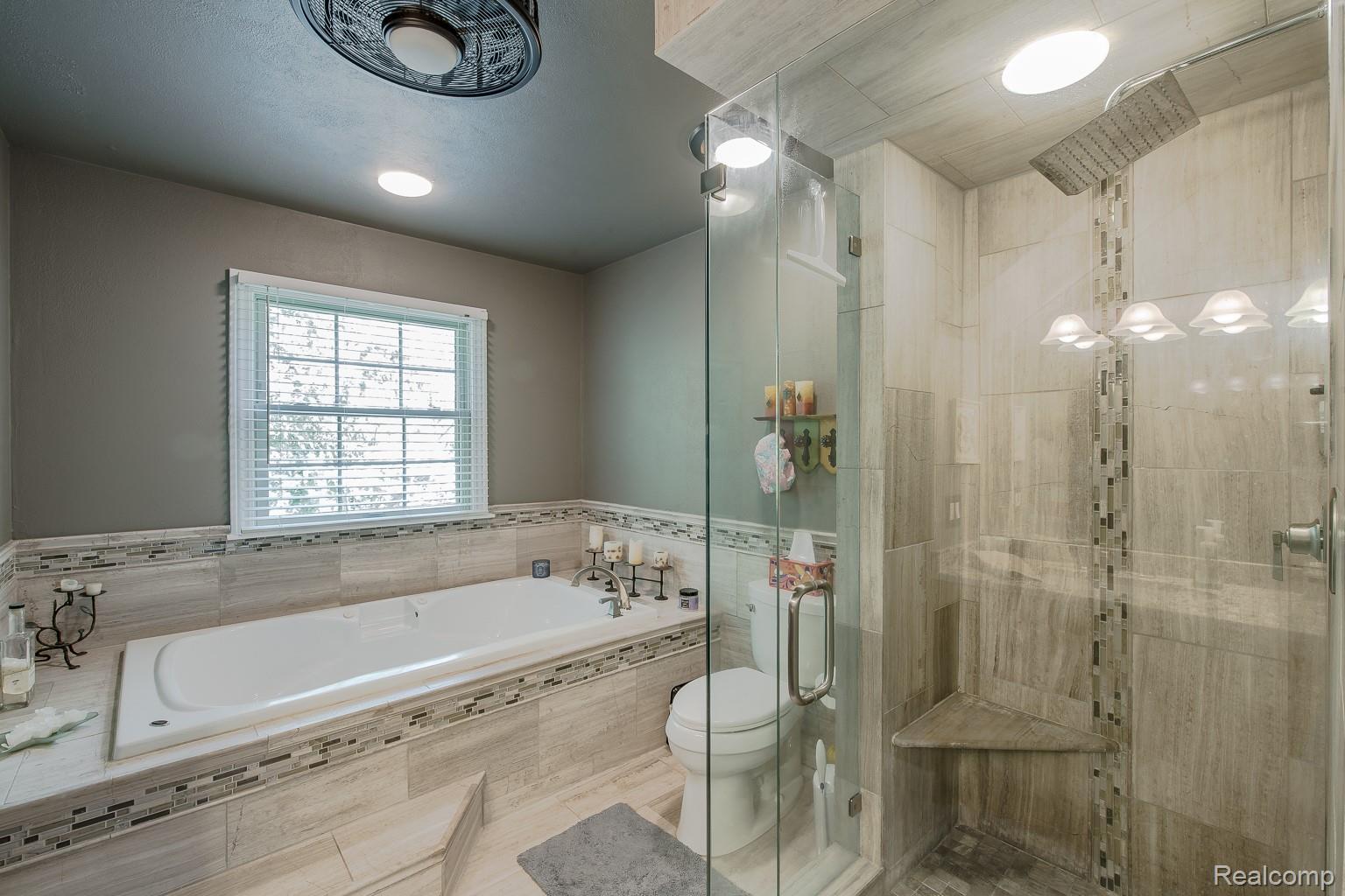 4780 Hillcrest Drive Property Photo 37