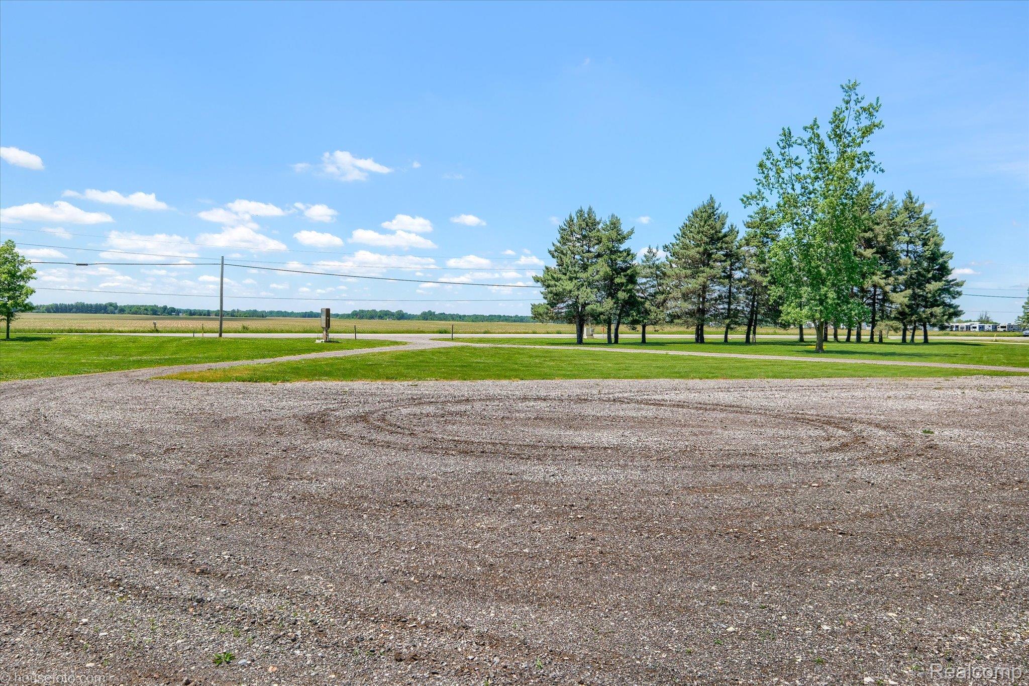 3909 S Van Dyke Road Property Photo 36