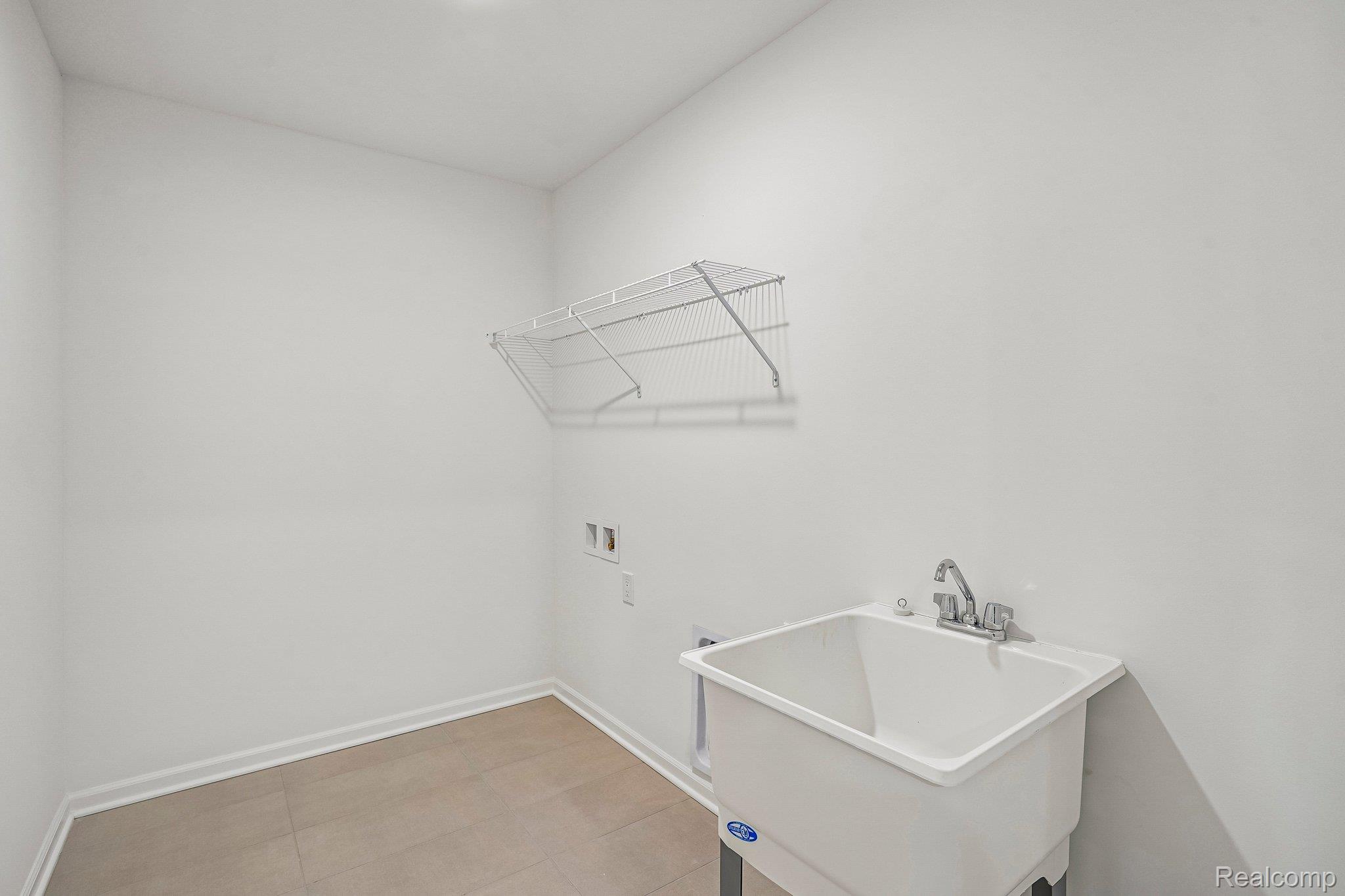 289 Lantana Drive Property Photo 21