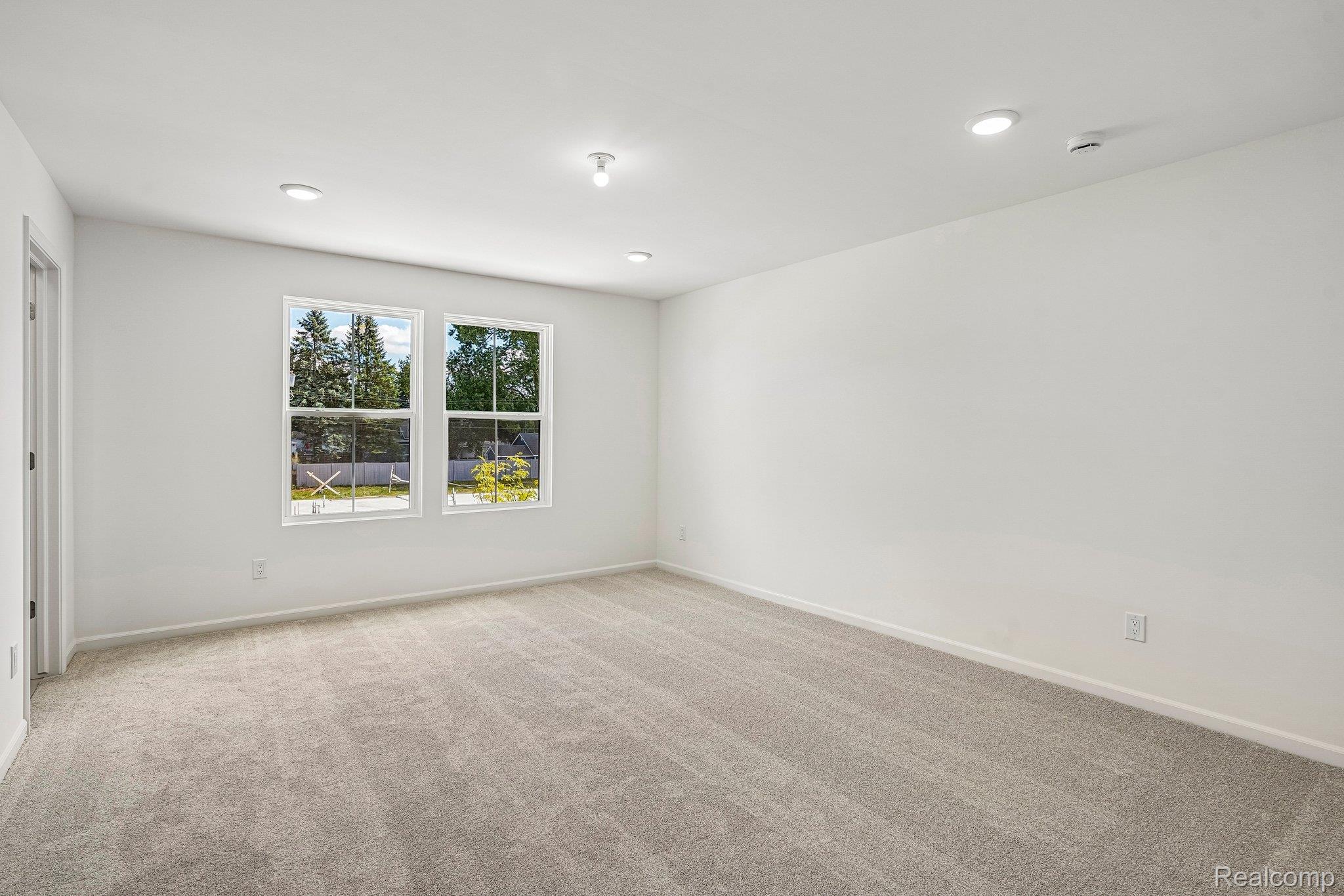 289 Lantana Drive Property Photo 22