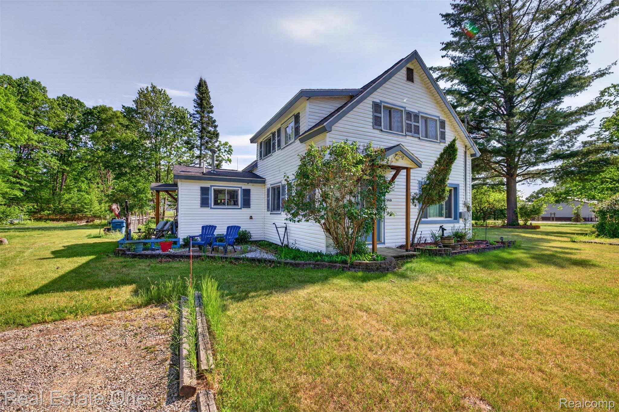 4489 W School Road Property Photo 4