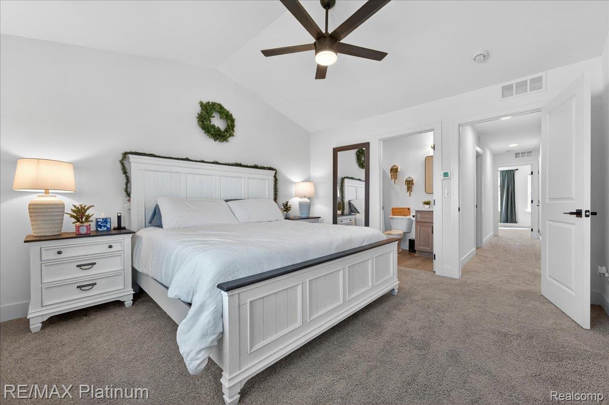 1687 Pinecroft Lane Property Photo 13