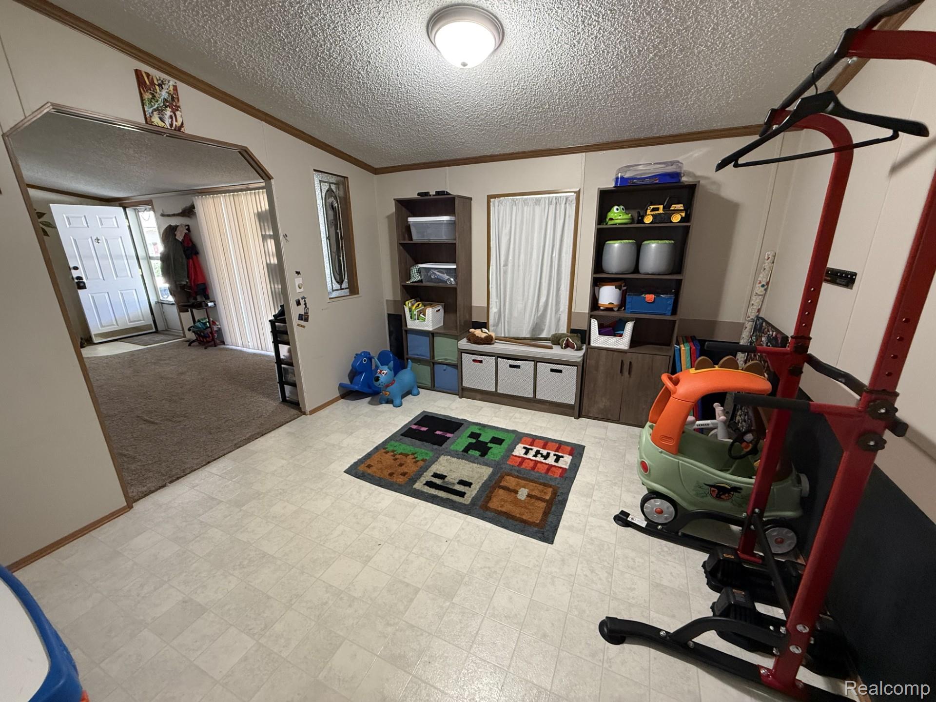 40 Bellwood Property Photo 6
