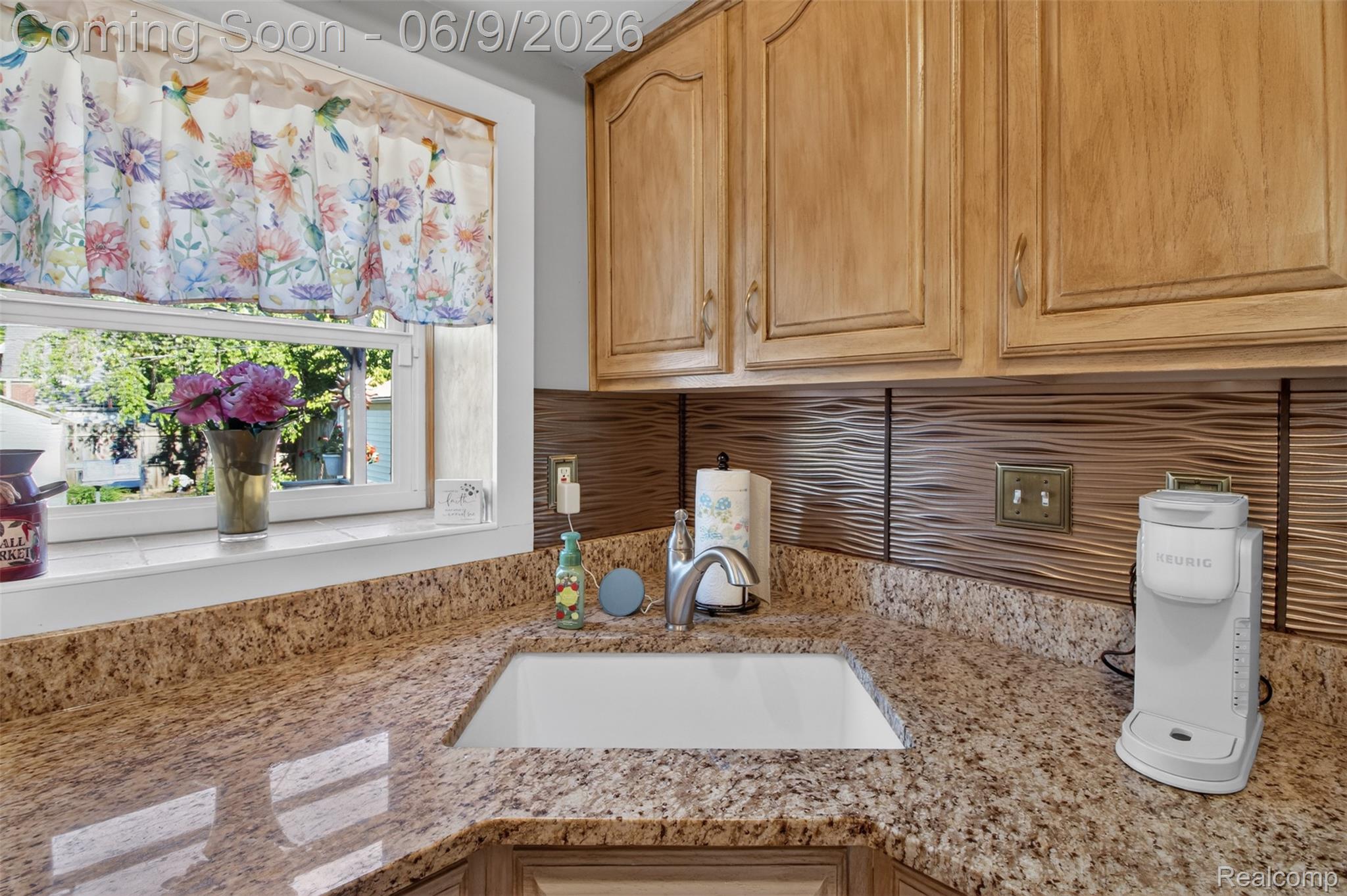 1834 15th Property Photo 11
