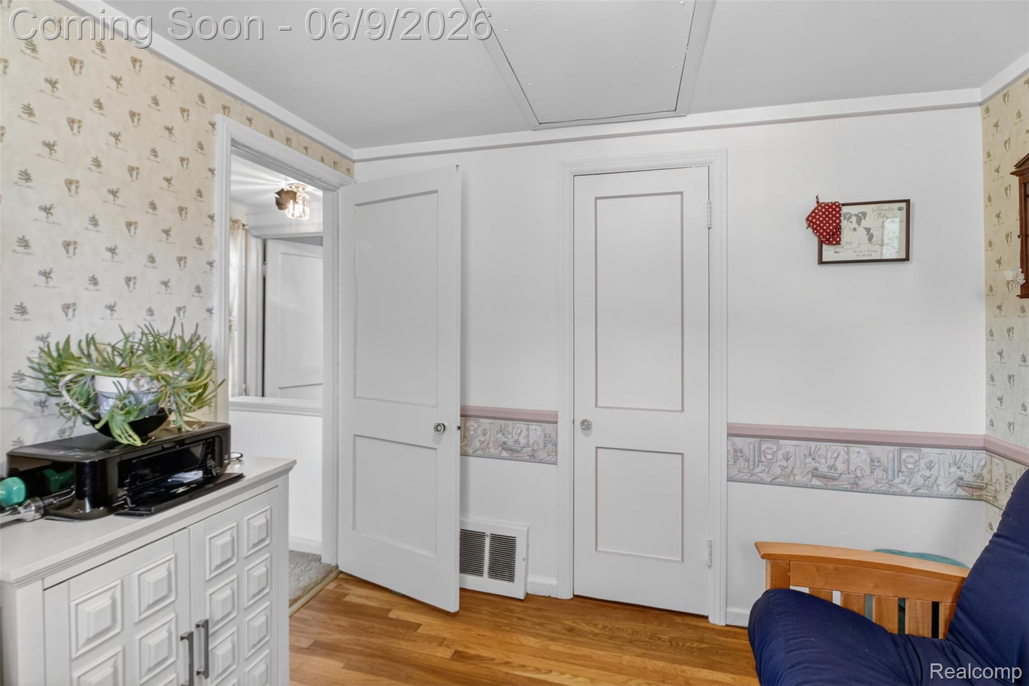 1834 15th Property Photo 25