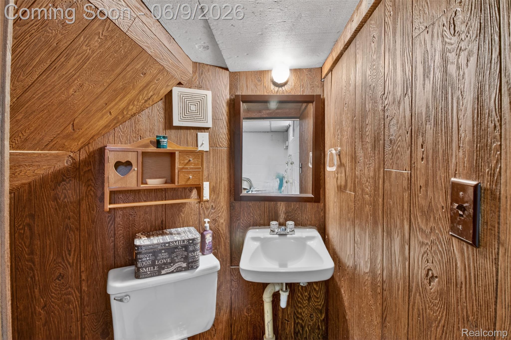 1834 15th Property Photo 31