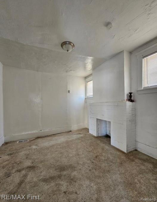 9755 Nardin Drive Property Photo 3