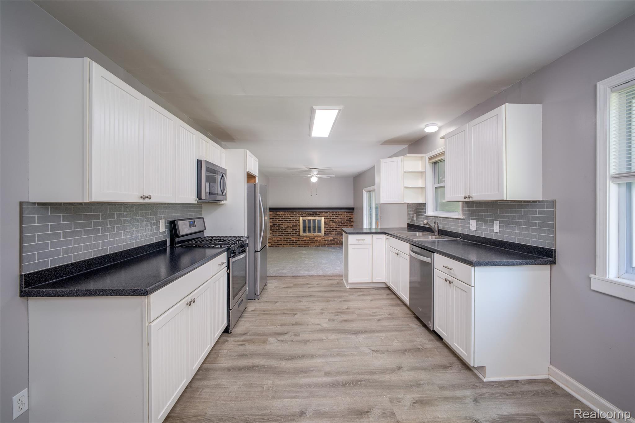 1518 Diane Drive Property Photo 2