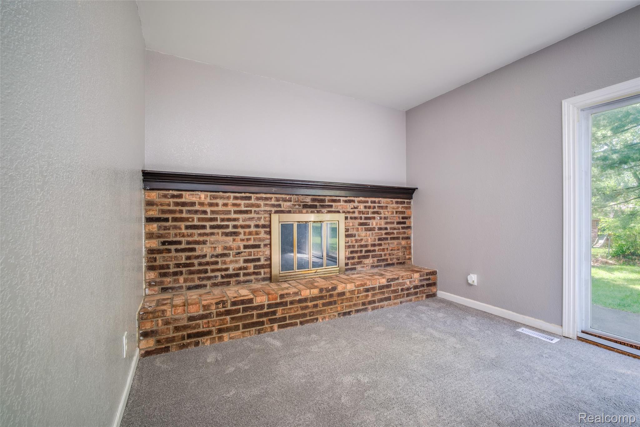 1518 Diane Drive Property Photo 7