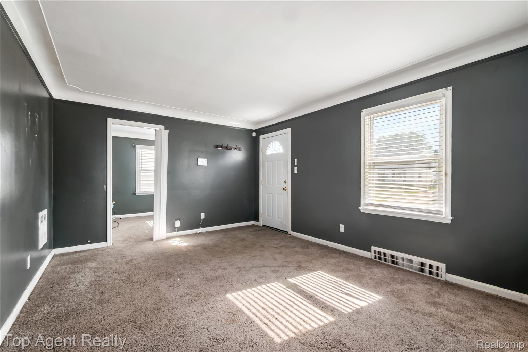 22085 Rausch Avenue Property Photo 5